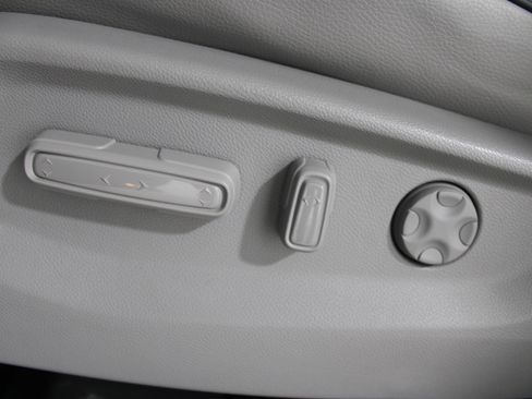 Used 2024 Honda Odyssey Elite image 4