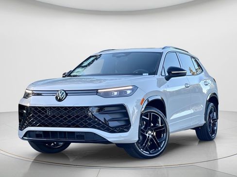 New 2026 Volkswagen Tiguan SE R-Line AWD/4WD image 1