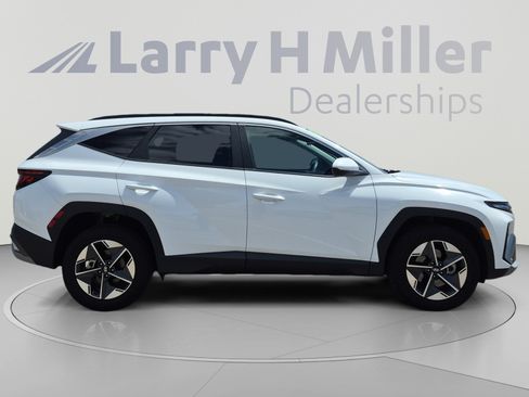 Used 2025 Hyundai Tucson SEL AWD/4WD image 6