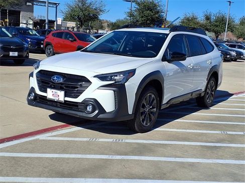 Certified 2025 Subaru Outback Onyx Edition image 3