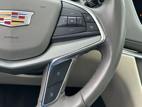 Used 2022 Cadillac XT5 Premium Luxury image 44
