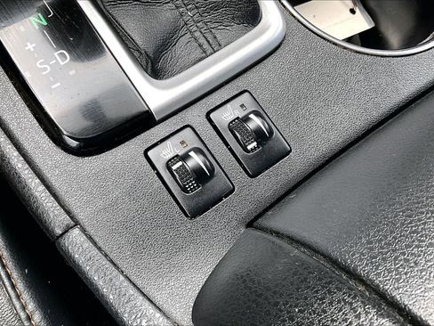Used 2015 Toyota Highlander XLE AWD/4WD image 33