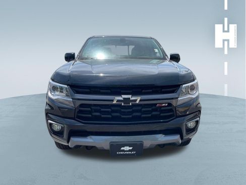 Used 2022 Chevrolet Colorado Z71 RWD image 2