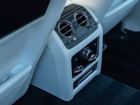 Used 2021 Rolls-Royce Ghost AWD/4WD image 54