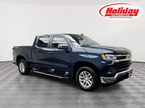 Used 2023 Chevrolet Silverado 1500 LT AWD/4WD image 1