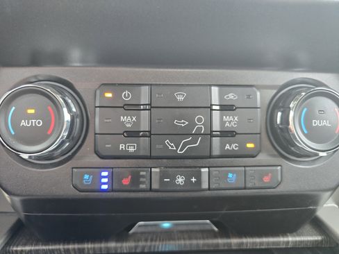 Used 2020 Ford F250 Lariat image 28