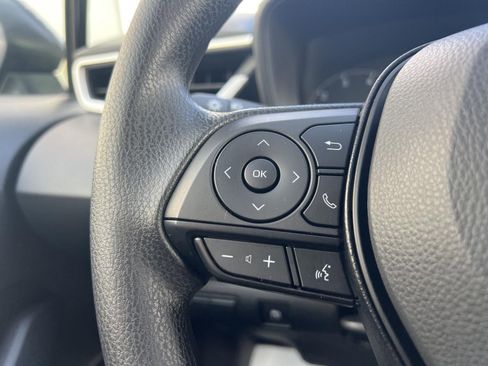 Used 2025 Toyota Corolla LE image 16