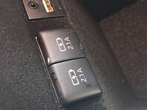 Used 2019 Toyota Avalon Limited w/ Advanced Safety Package FWD image 25