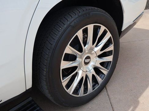 Certified 2025 Cadillac Escalade Premium Luxury Platinum image 51