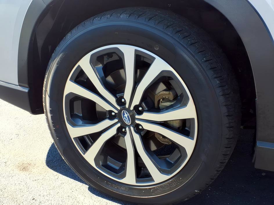 Used 2020 Subaru Forester Limited w/ Popular Package #3 AWD/4WD image 9
