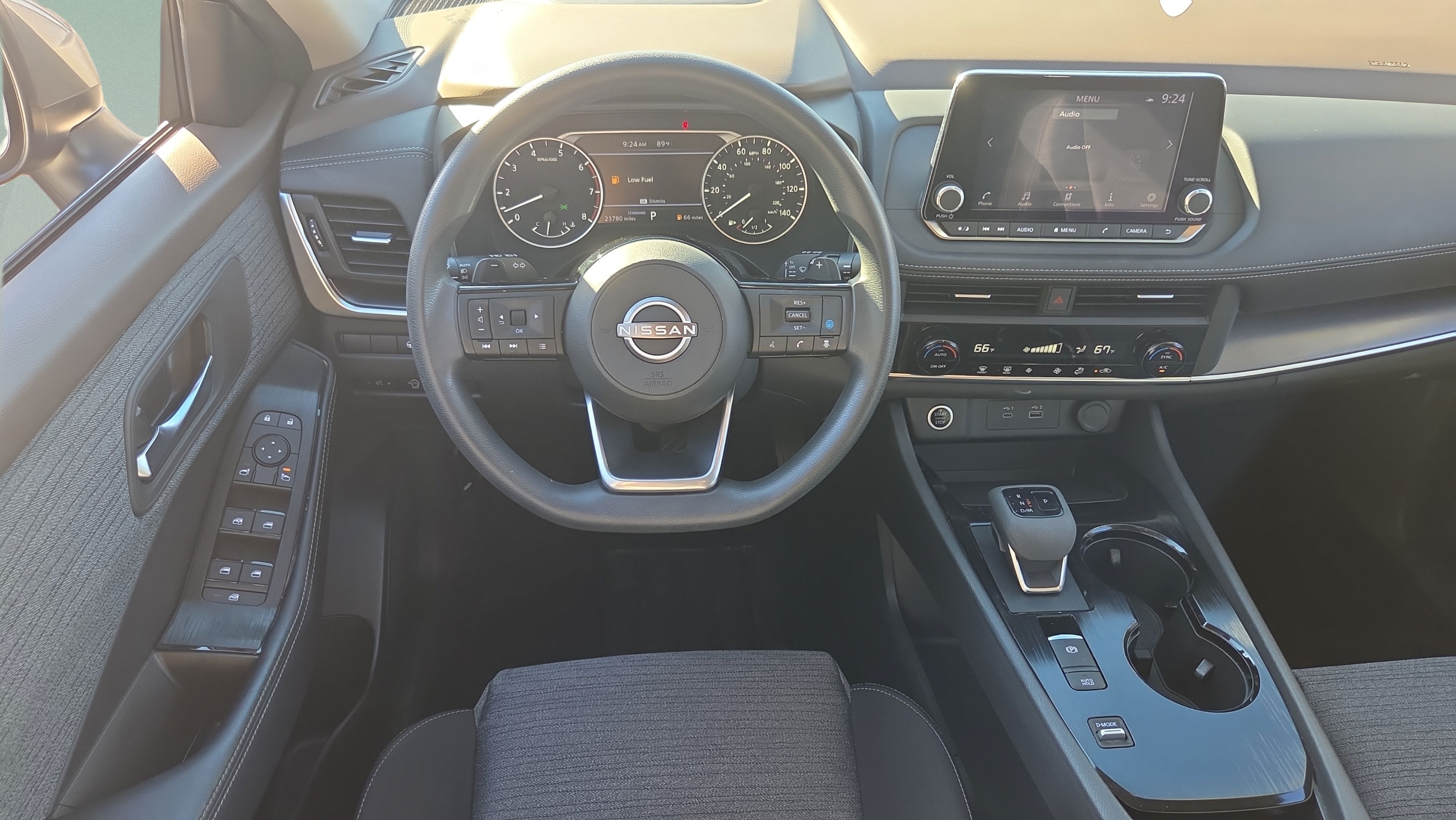 Used 2023 Nissan Rogue SV FWD image 11