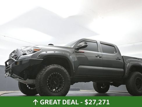 Used 2016 Toyota Tacoma TRD Sport w/ Towing Package AWD/4WD image 52