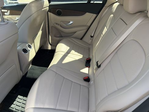 Used 2022 Mercedes-Benz GLC 300 4MATIC image 26