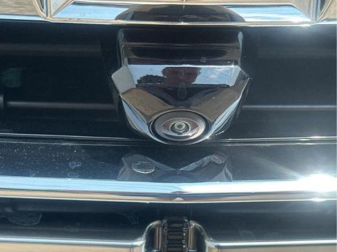 New 2025 Chevrolet Suburban Premier image 11