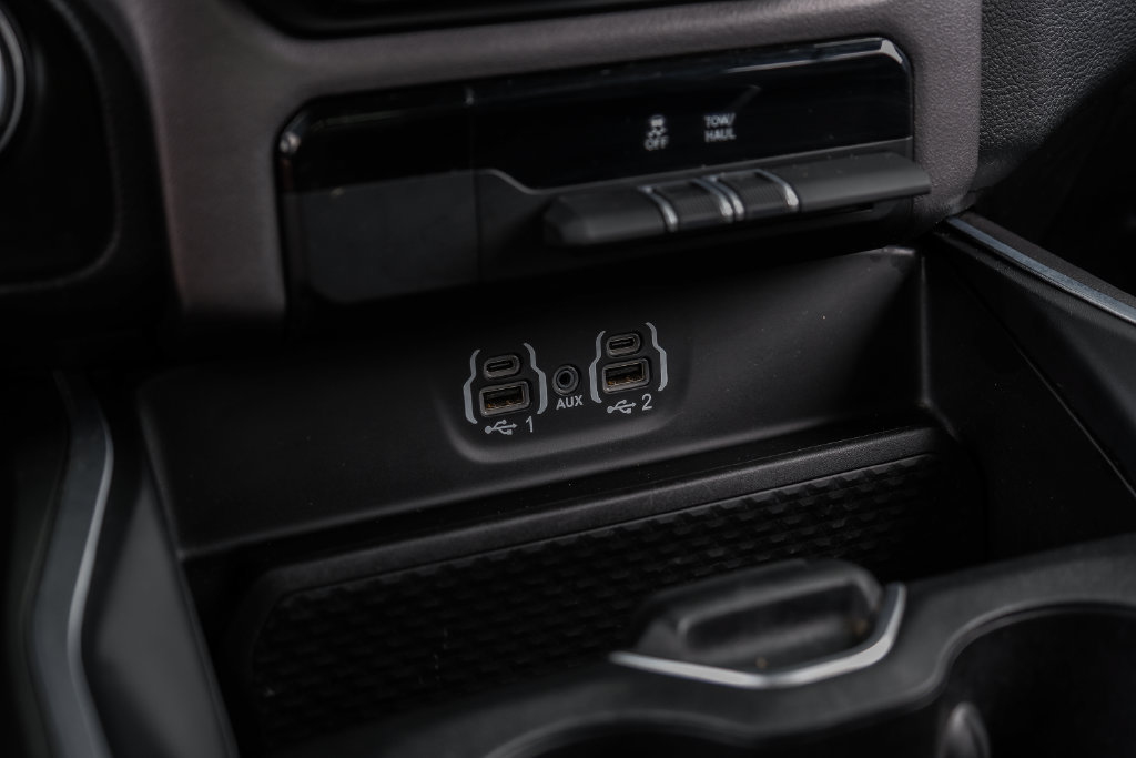 Used 2023 RAM 1500 Big Horn AWD/4WD image 36