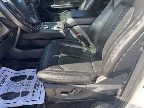 Used 2021 Ford Expedition Limited image 18
