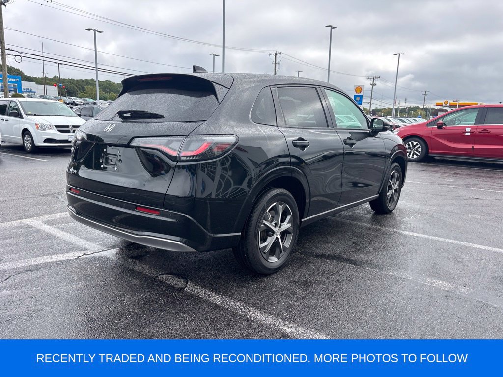 Used 2024 Honda HR-V EX-L image 3