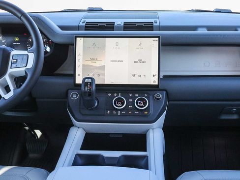 Certified 2026 Land Rover Defender 110 S AWD/4WD image 22