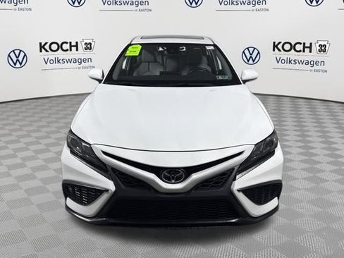 Used 2023 Toyota Camry SE image 2