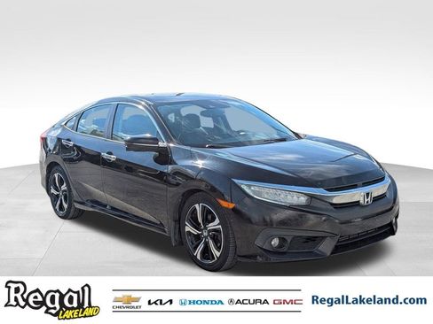 Used 2016 Honda Civic Touring image 1