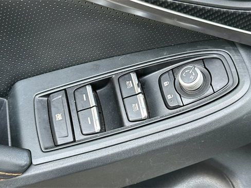 Used 2020 Subaru Crosstrek 2.0i Limited w/ Moonroof Package w/Navigation image 12