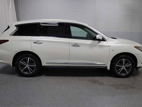 Used 2017 INFINITI QX60 AWD w/ Premium Plus Package image 10