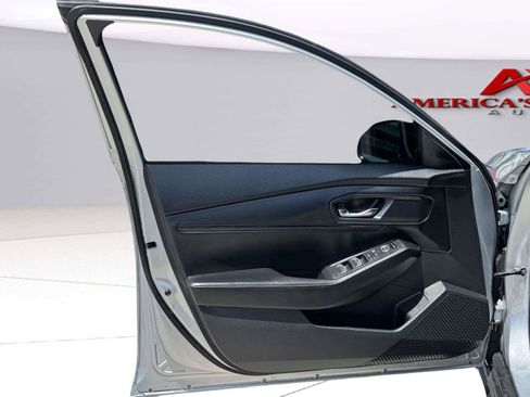 Used 2024 Honda Accord Sport image 17