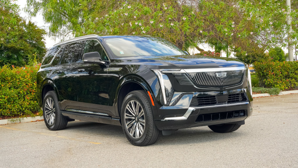 Used 2026 Cadillac Escalade IQL Luxury AWD/4WD image 5