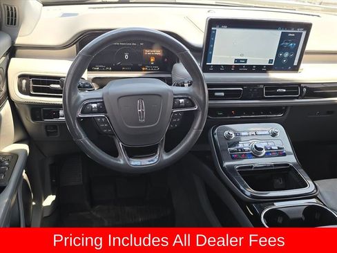 Used 2021 Lincoln Nautilus Reserve FWD image 12