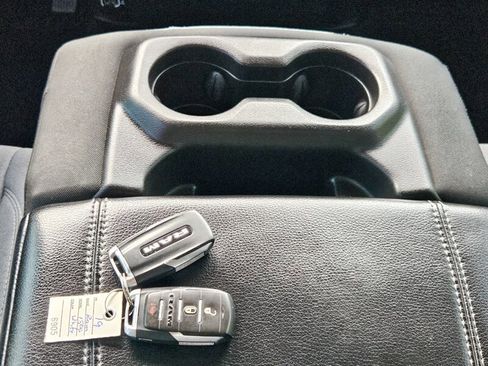 Used 2019 RAM 1500 Big Horn image 16