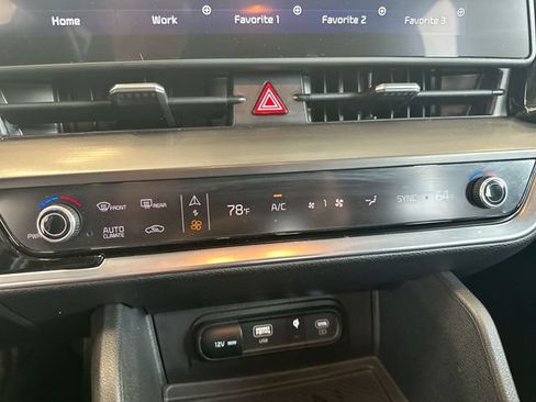 Certified 2024 Kia Sportage EX AWD/4WD image 18