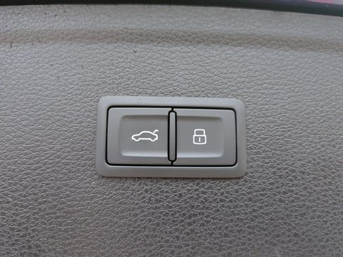 Used 2022 Audi Q5 2.0T Premium Plus w/ Premium Plus Package image 36