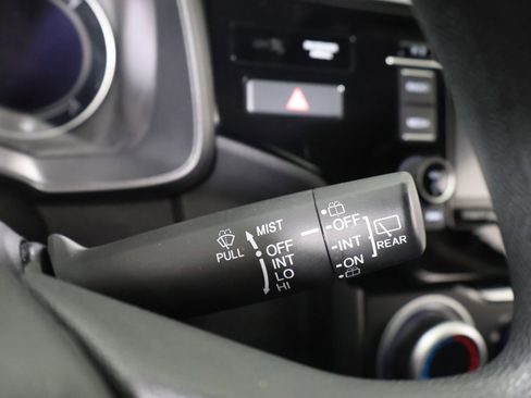 Used 2020 Honda Fit LX image 37