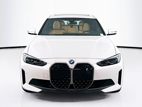 Used 2023 BMW i4 eDrive35 RWD image 2