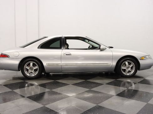 Used 1998 Lincoln Mark VIII RWD image 16