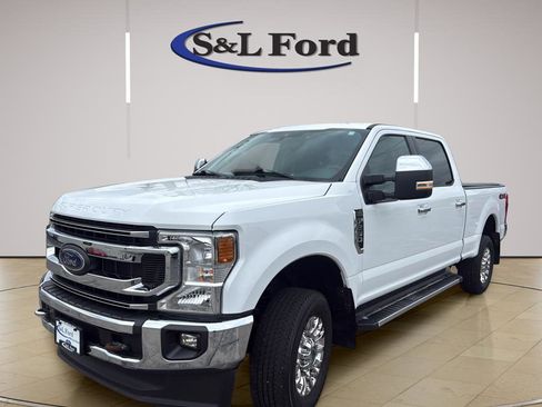 Used 2022 Ford F250 XLT w/ XLT Premium Package AWD/4WD image 2