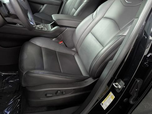 Used 2019 Cadillac XT4 Premium Luxury w/ Cold Weather Package image 19