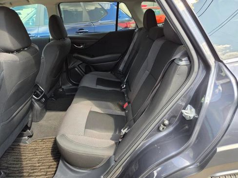 Used 2024 Subaru Outback Premium AWD/4WD image 9