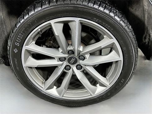 Used 2023 Audi Q3 2.0T Premium w/ Black Optic Sport Package image 30