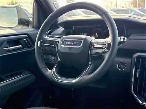 Used 2025 GMC Acadia AT4 image 14