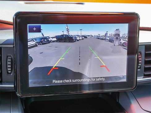 Used 2023 Ford Explorer XLT w/ Equipment Group 202A image 23