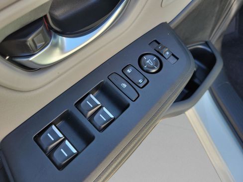 New 2025 Honda Pilot EX-L image 17