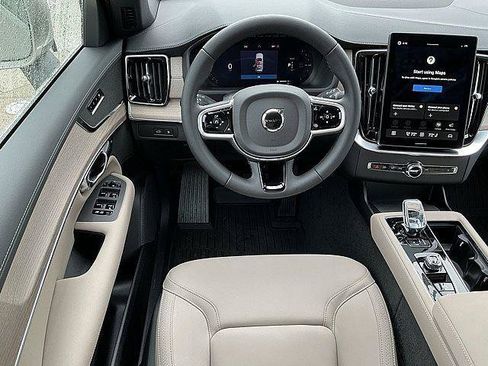 New 2026 Volvo XC90 T8 Plus w/ Protection Package AWD/4WD image 5