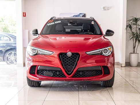Used 2023 Alfa Romeo Stelvio Quadrifoglio AWD/4WD image 2