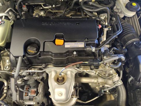 Used 2018 Honda Civic LX image 30