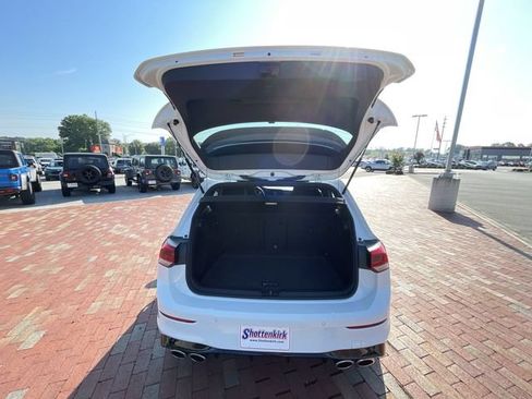 Used 2024 Volkswagen Golf R AWD/4WD image 30