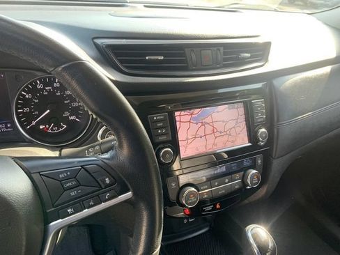 Used 2018 Nissan Rogue SL AWD/4WD image 31