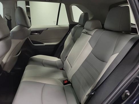 Used 2023 Toyota RAV4 XLE Premium AWD/4WD image 21