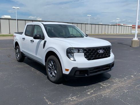New 2026 Ford Maverick XLT w/ XLT Luxury Package AWD/4WD image 9