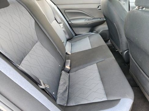 Used 2025 Nissan Versa SV image 31